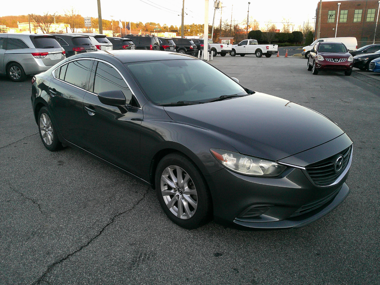 2016 Mazda MAZDA6 4dr Sdn Auto i Sport