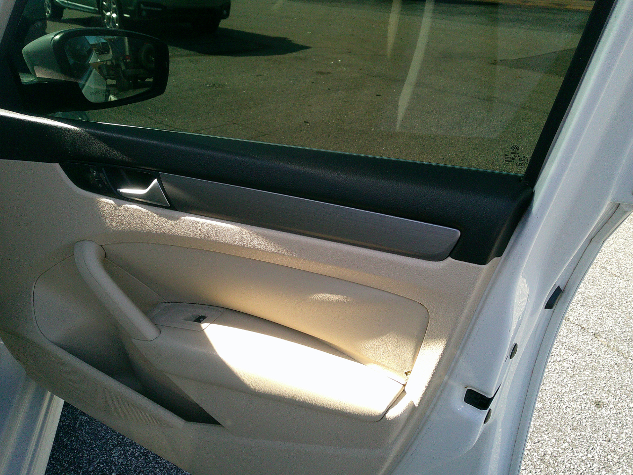 Volkswagen Passat 4dr Sdn 1.8T Auto SE w/Sunroof & Nav 2014