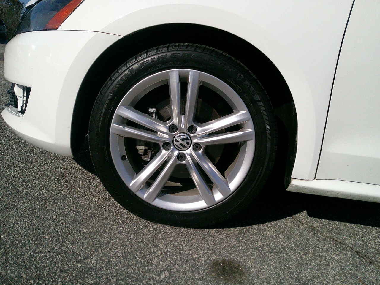 Volkswagen Passat 4dr Sdn 1.8T Auto SE w/Sunroof & Nav 2014