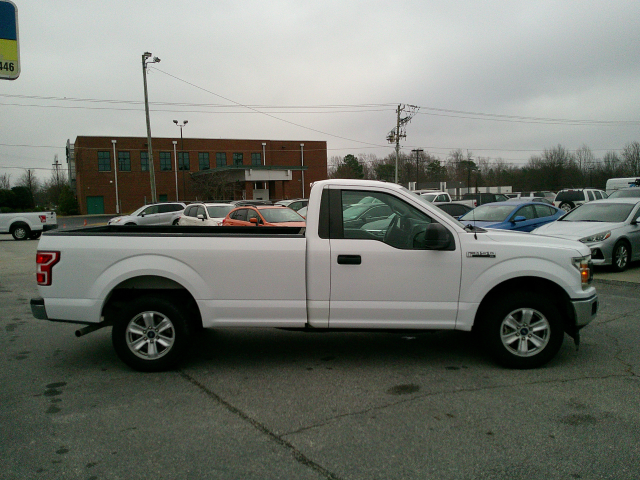 Ford F-150 XL 2WD Reg Cab 8' Box 2019