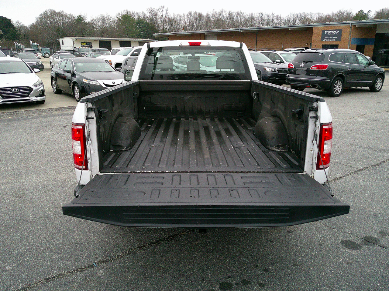 Ford F-150 XL 2WD Reg Cab 8' Box 2019