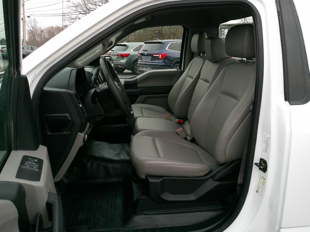 Ford F-150 XL 2WD Reg Cab 8' Box 2019