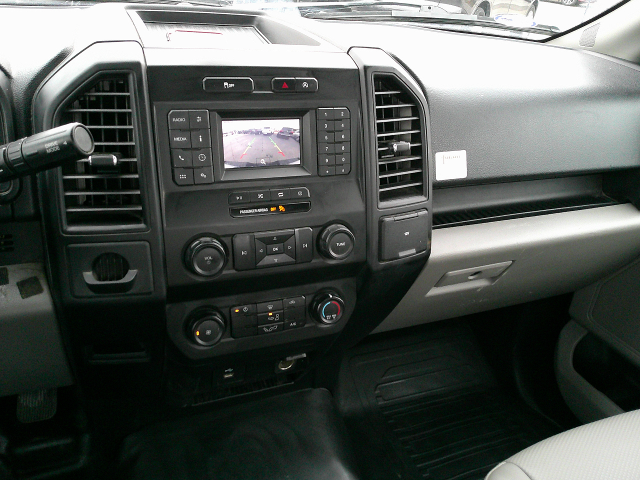 Ford F-150 XL 2WD Reg Cab 8' Box 2019