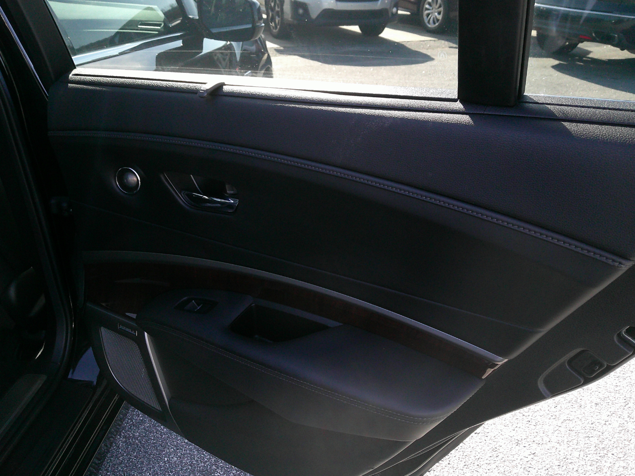 Acura RLX 4dr Sdn Hybrid Advance Pkg 2016