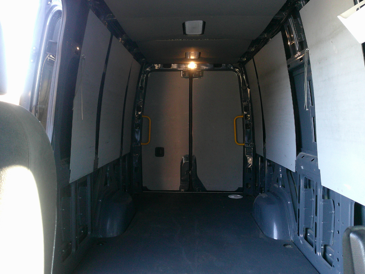 Mercedes-Benz Sprinter Van 2500 High Roof V6 170" RWD 2019