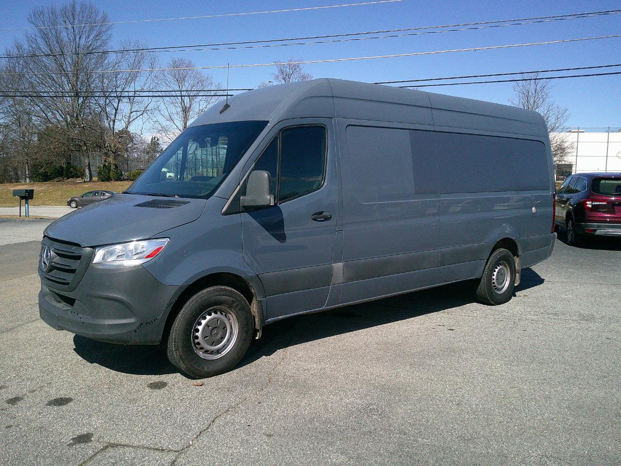 Mercedes-Benz Sprinter Van 2500 High Roof V6 170" RWD 2019