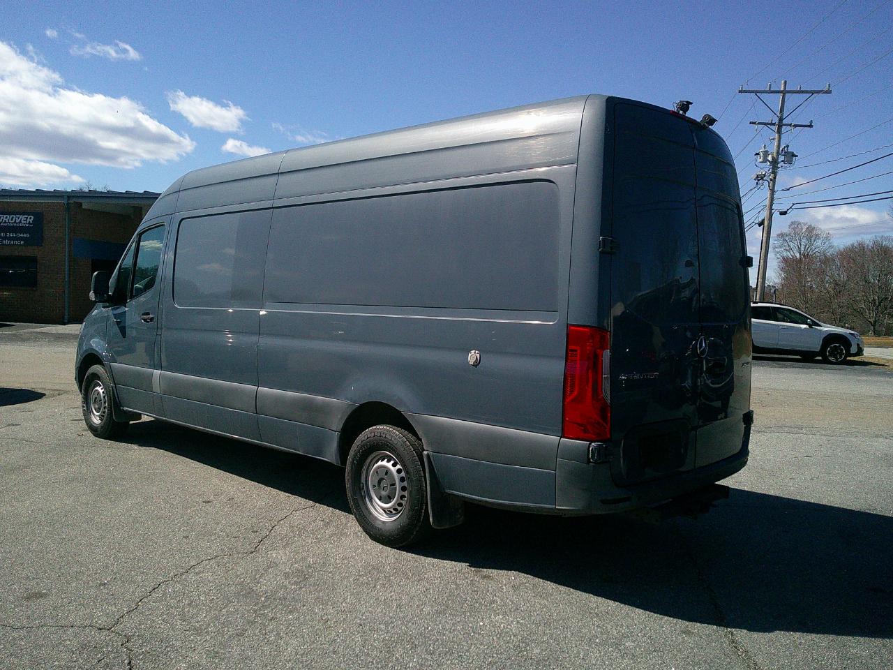 Mercedes-Benz Sprinter Van 2500 High Roof V6 170" RWD 2019