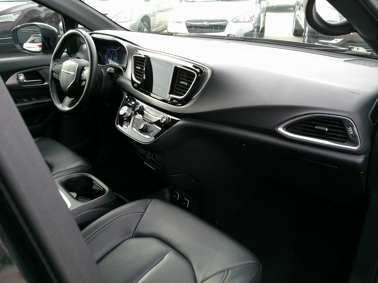 Chrysler Pacifica  2018