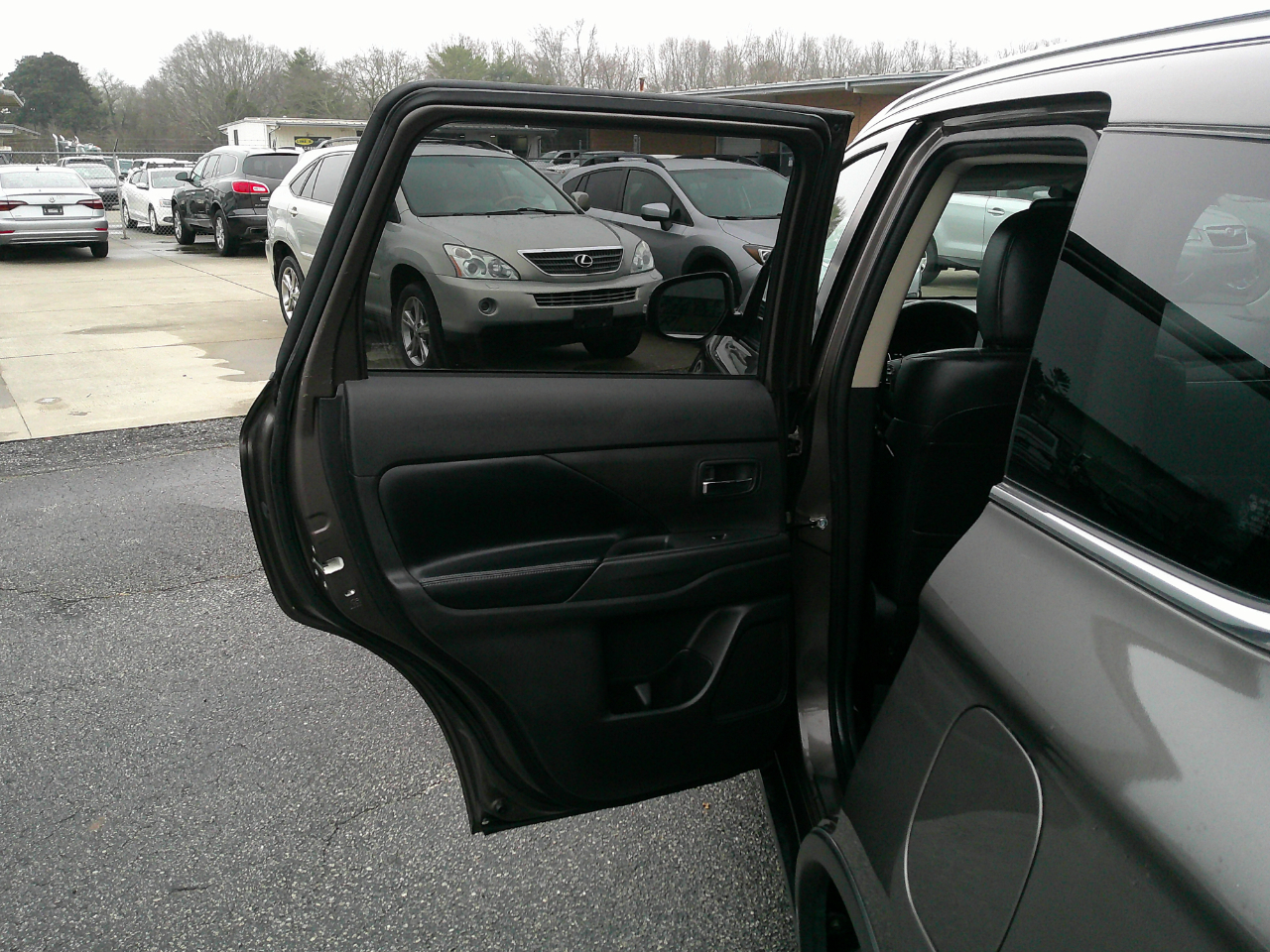 Mitsubishi Outlander SEL FWD 2020