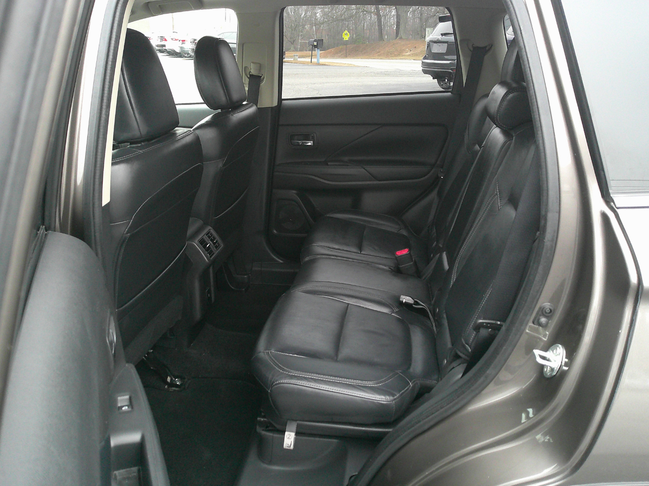 Mitsubishi Outlander SEL FWD 2020