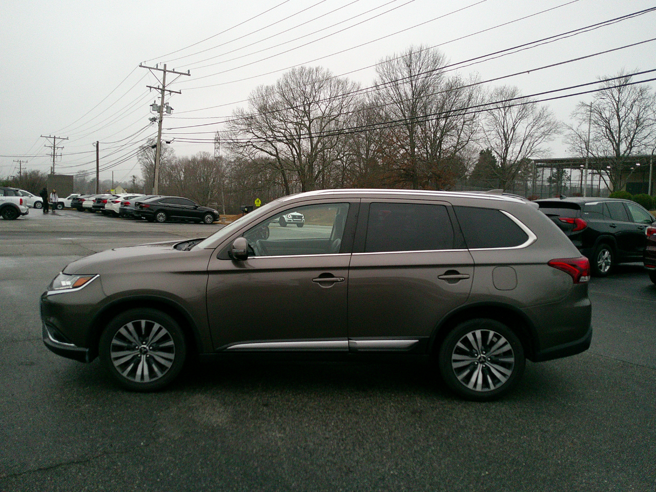 Mitsubishi Outlander SEL FWD 2020