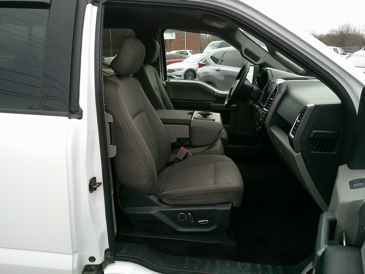 Ford F-150 2WD Supercab 163" XLT 2015