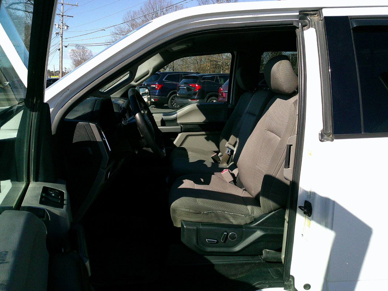 Ford F-150 2WD Supercab 163" XLT 2015