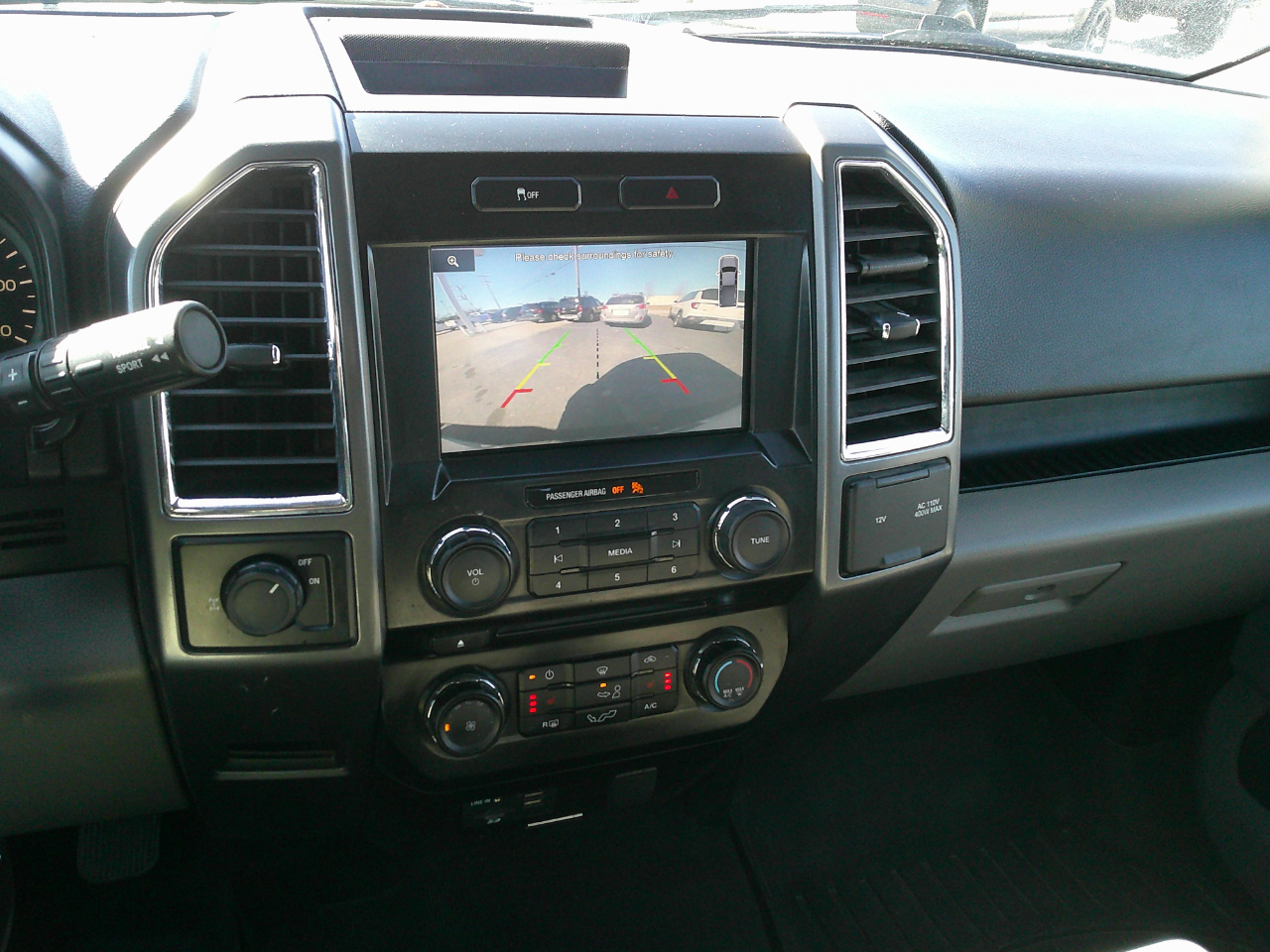 Ford F-150 2WD Supercab 163" XLT 2015