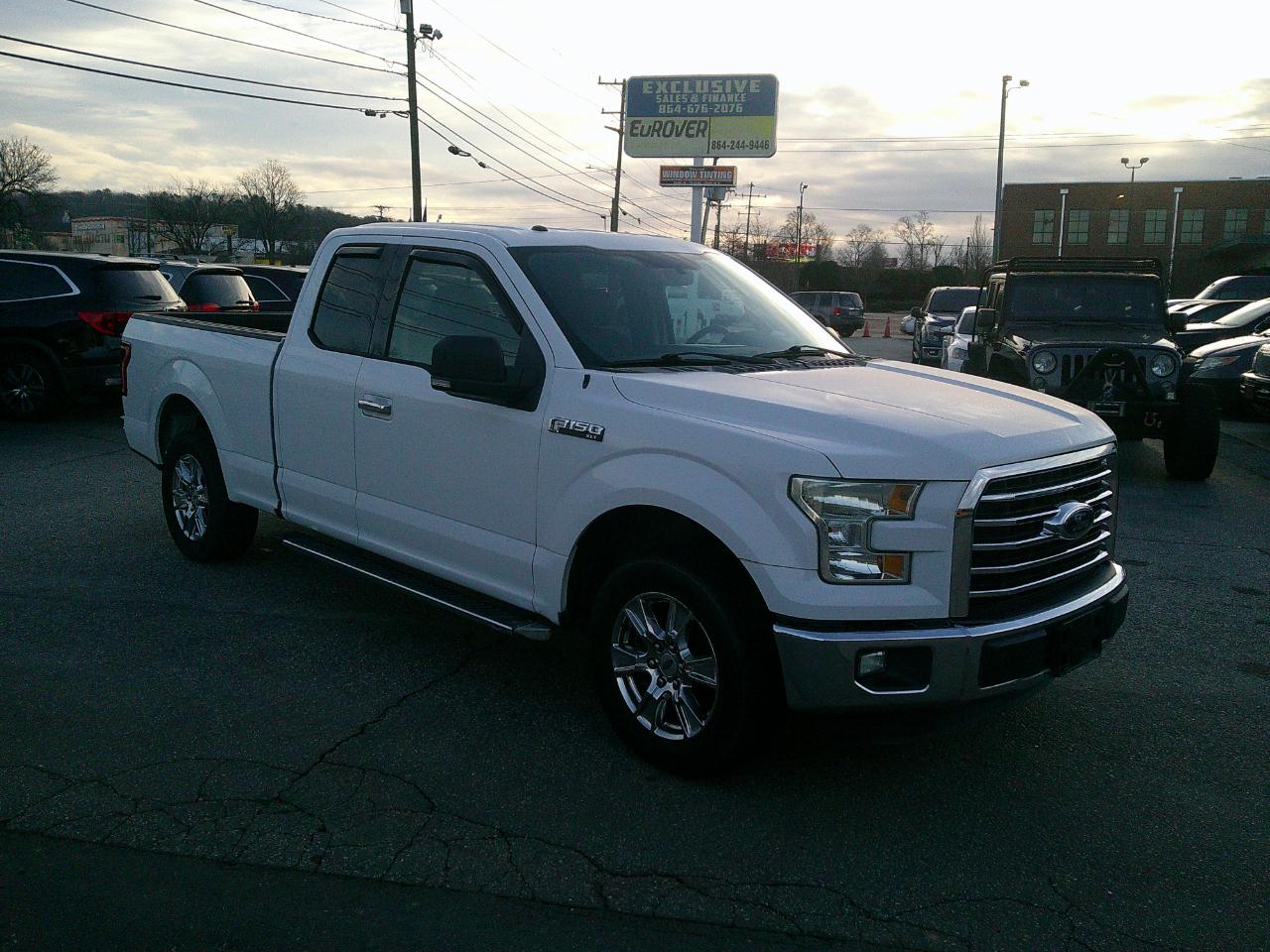 2015 Ford F-150 2WD SuperCab 163" XLT