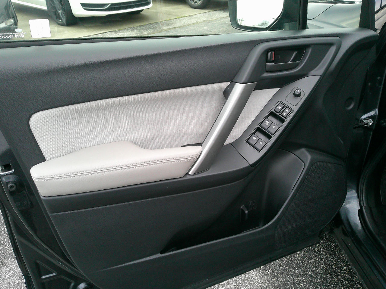 Subaru Forester 4dr CVT 2.5i Premium PZEV 2016