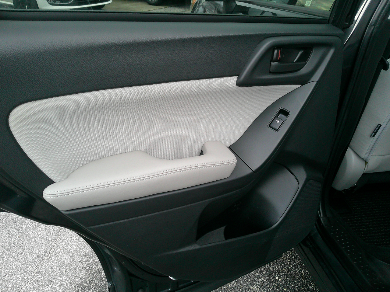 Subaru Forester 4dr CVT 2.5i Premium PZEV 2016