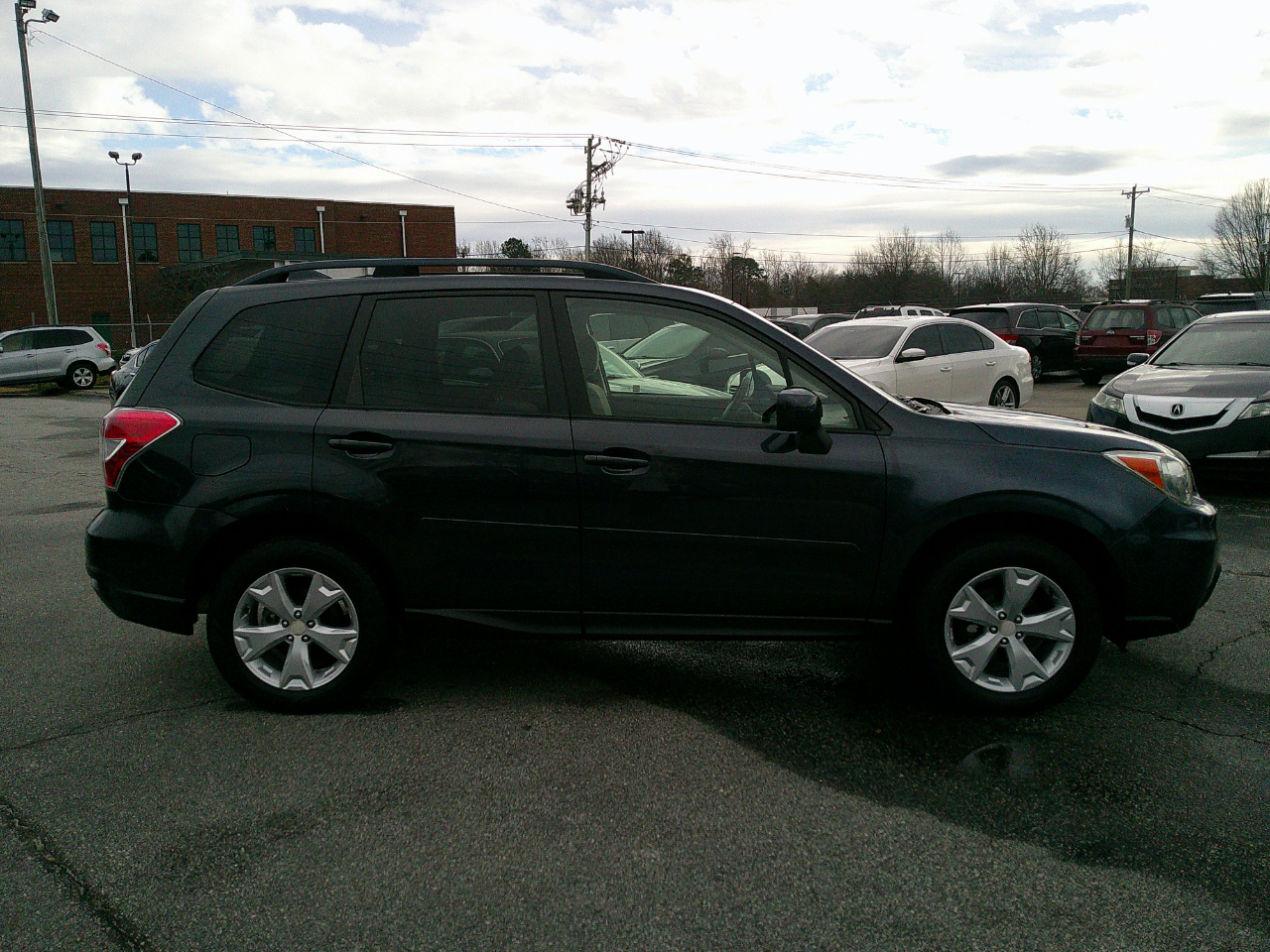 Subaru Forester 4dr CVT 2.5i Premium PZEV 2016