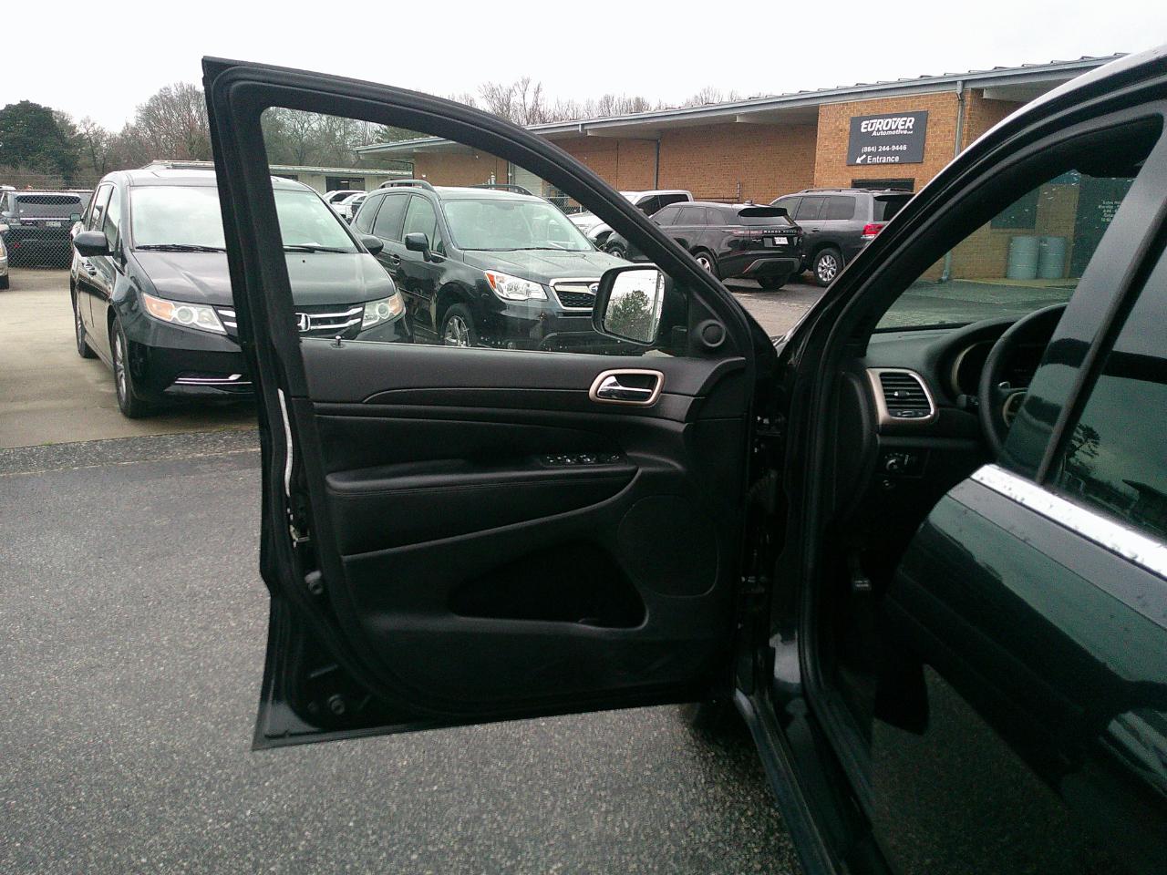 Jeep Grand Cherokee RWD 4dr Laredo 2015