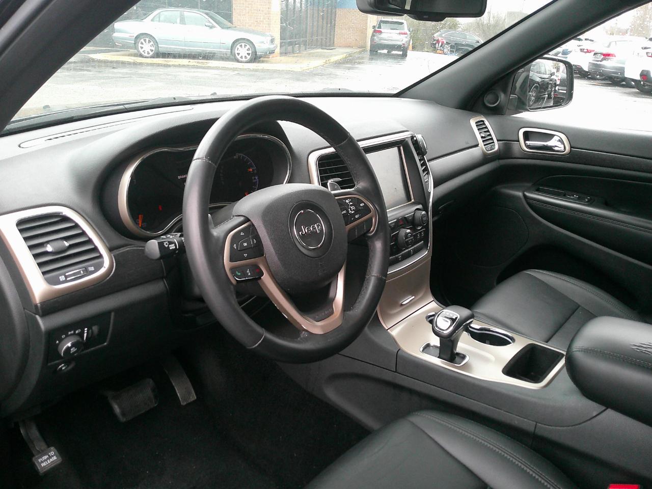 Jeep Grand Cherokee RWD 4dr Laredo 2015