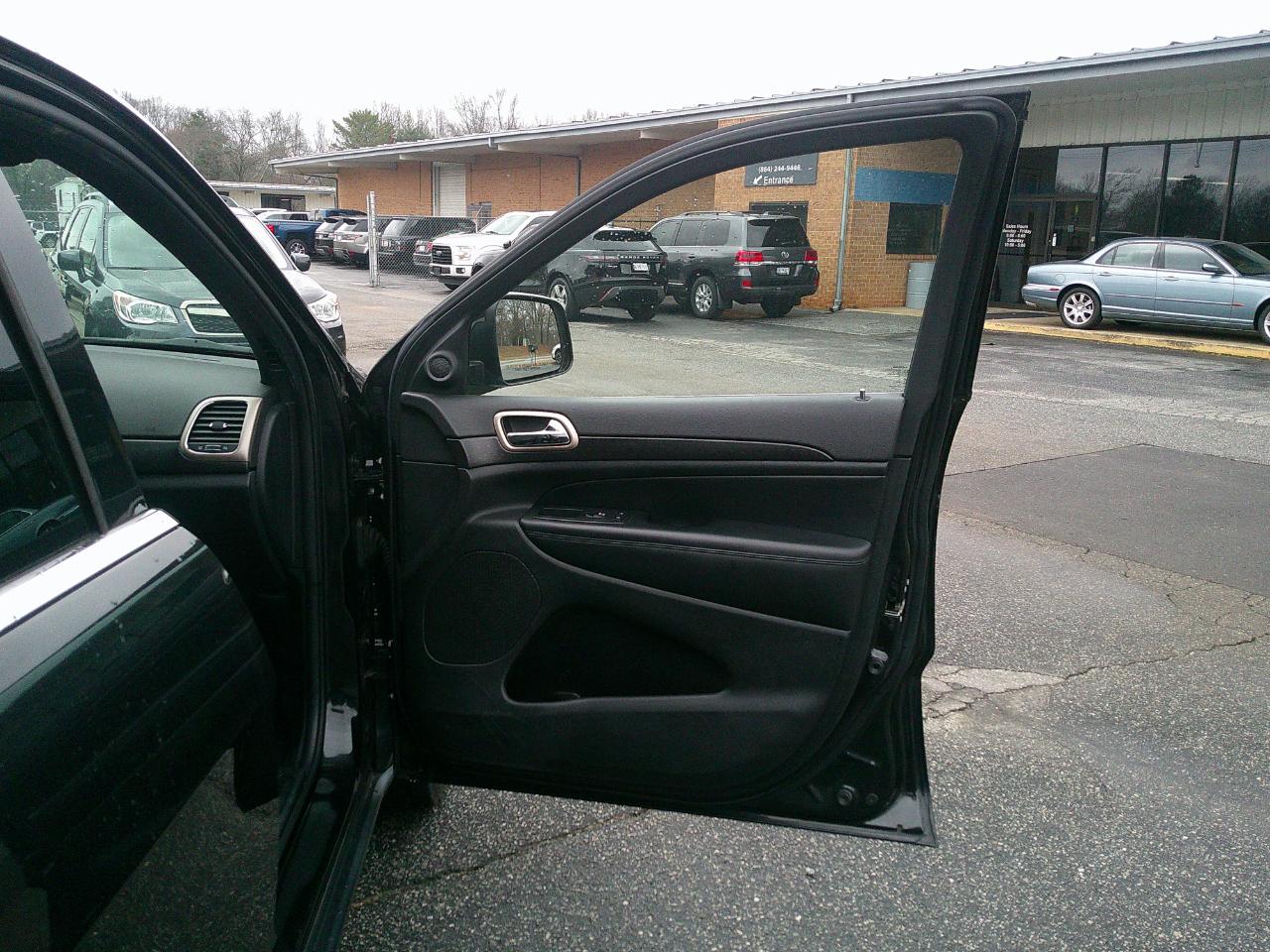 Jeep Grand Cherokee RWD 4dr Laredo 2015