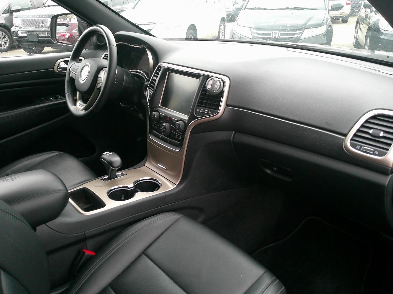 Jeep Grand Cherokee RWD 4dr Laredo 2015