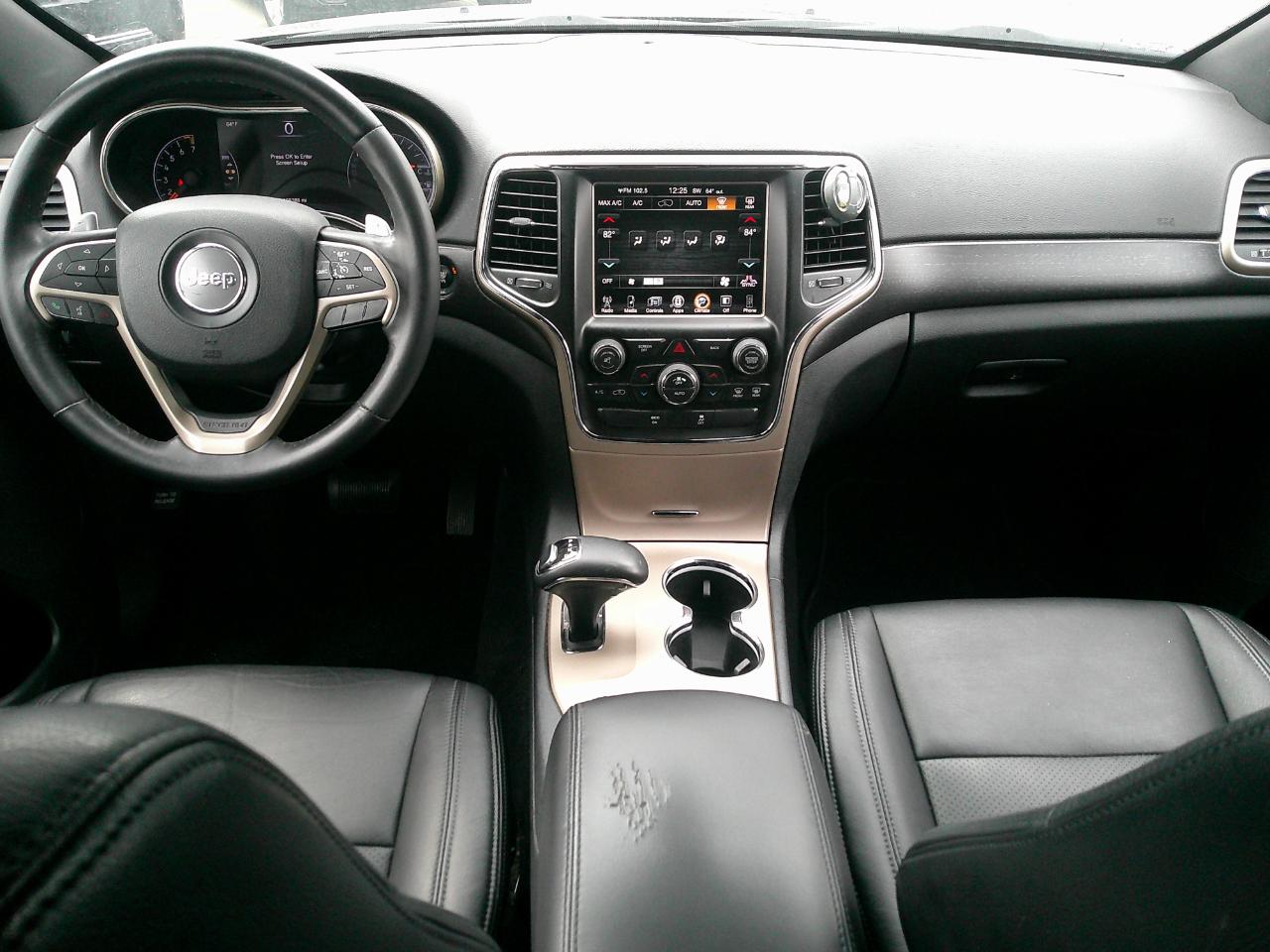 Jeep Grand Cherokee RWD 4dr Laredo 2015