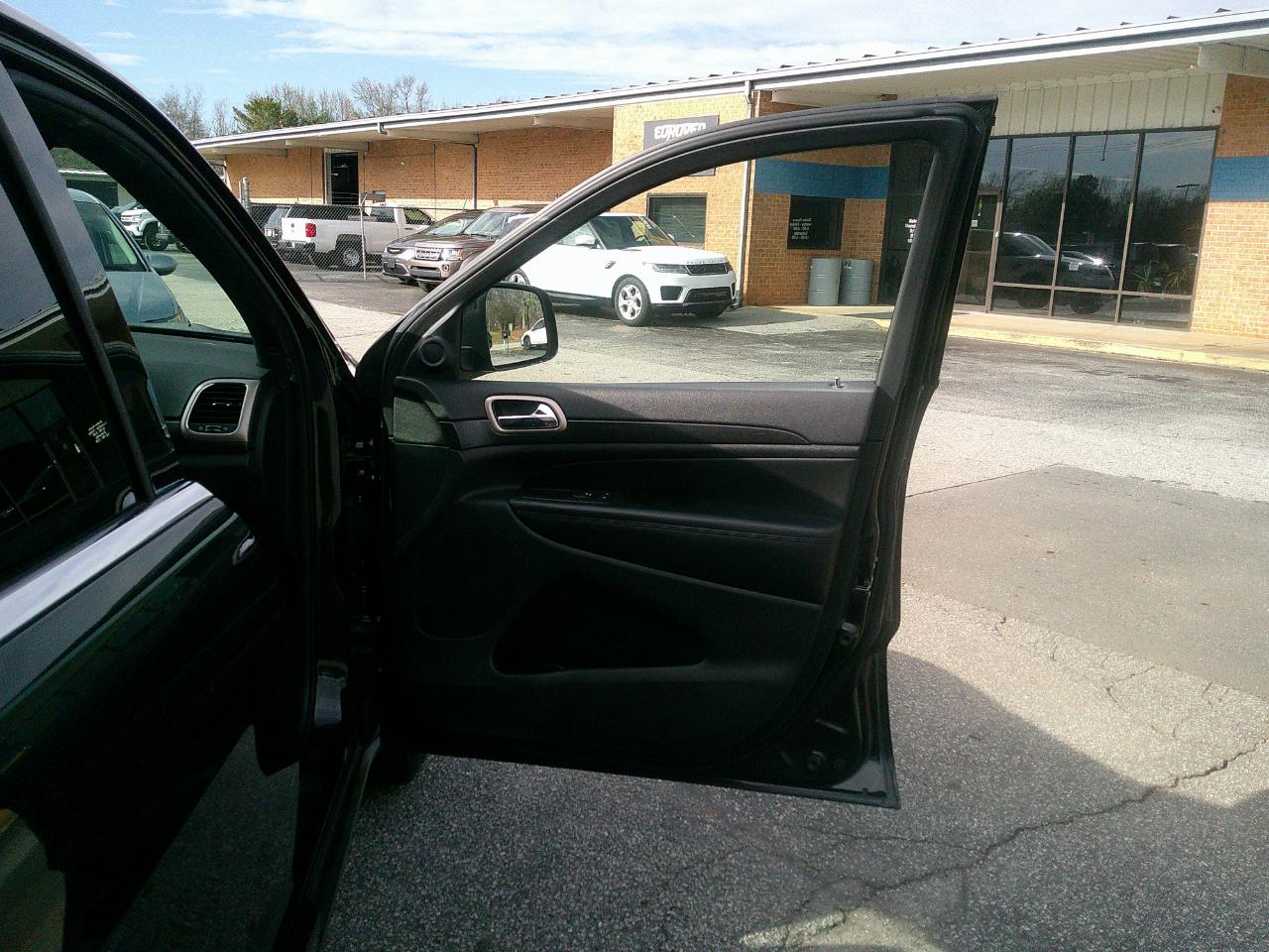 Jeep Grand Cherokee RWD 4dr Laredo 2015