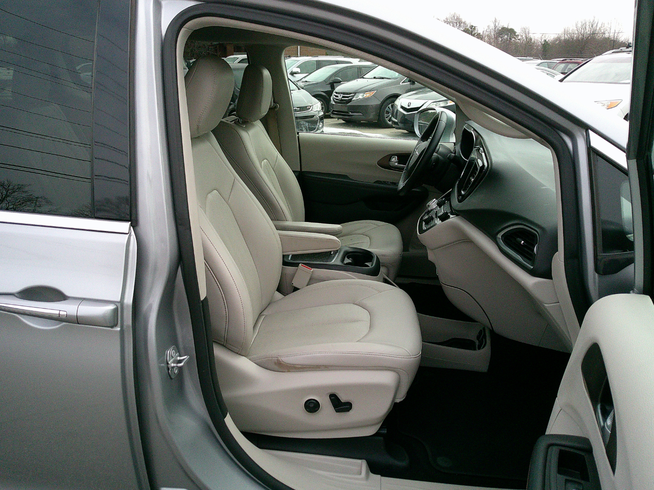 Chrysler Pacifica Touring L Plus FWD 2018