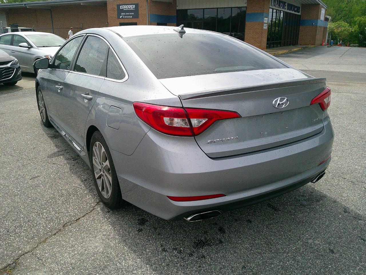 Hyundai Sonata Sport 2.4L 2017