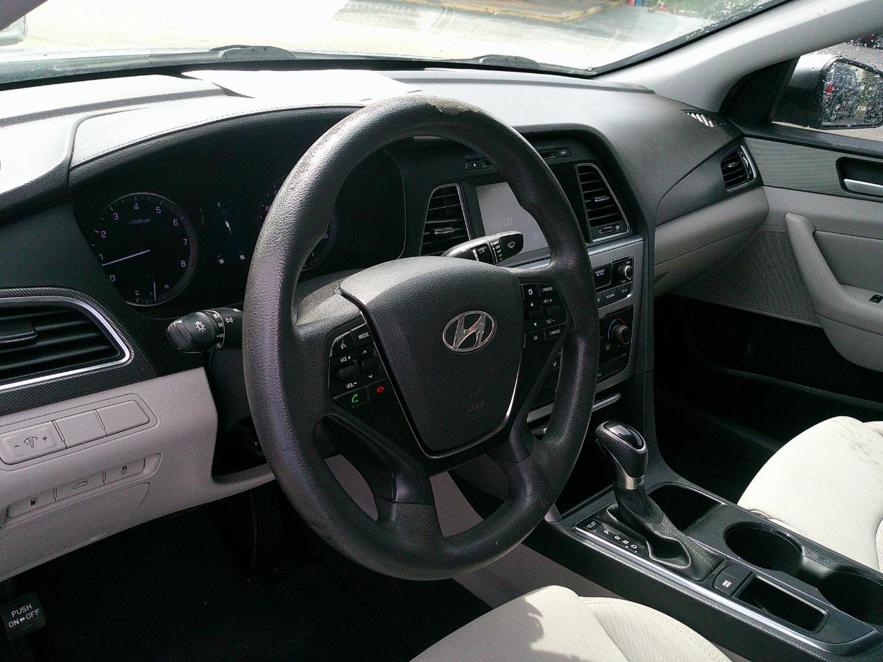 Hyundai Sonata Sport 2.4L 2017