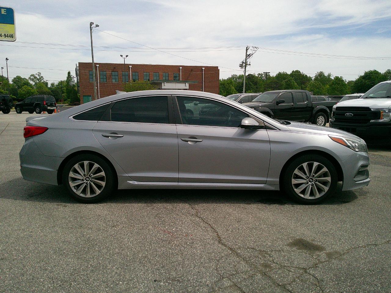 Hyundai Sonata Sport 2.4L 2017