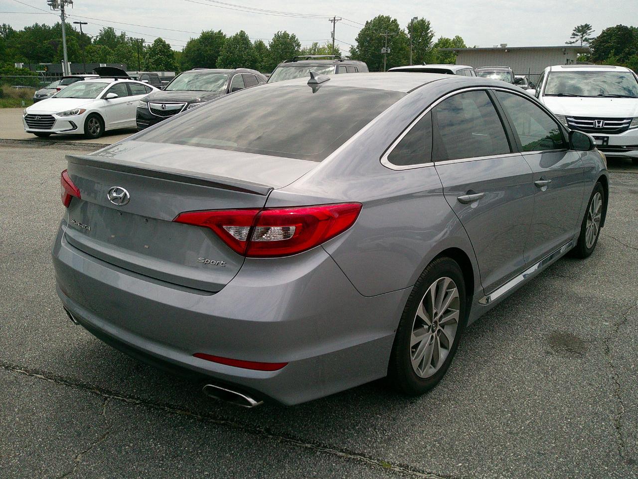 Hyundai Sonata Sport 2.4L 2017