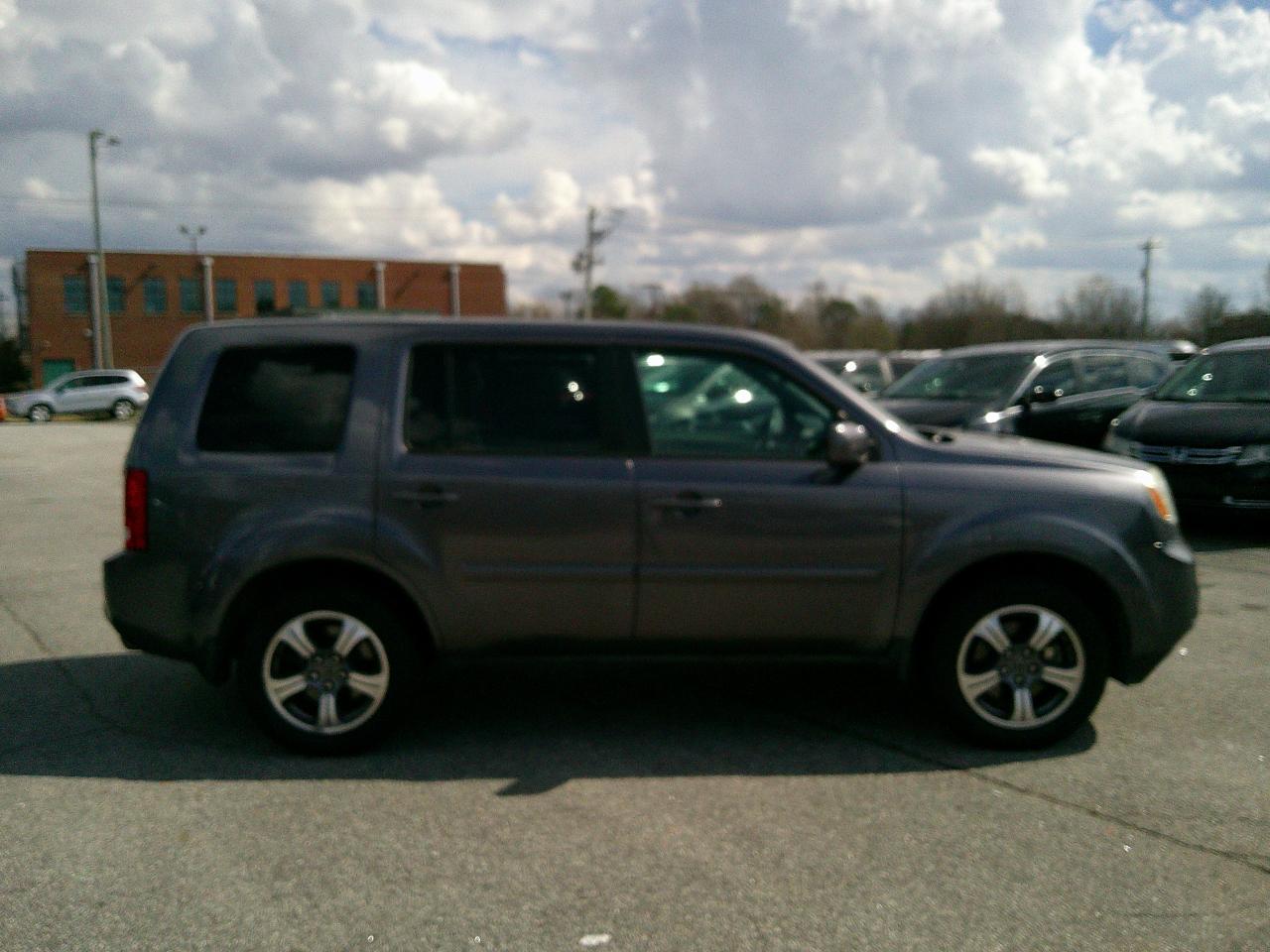 Honda Pilot 2WD 4dr SE 2015