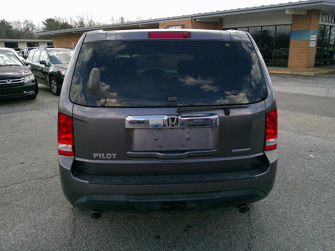 Honda Pilot 2WD 4dr SE 2015