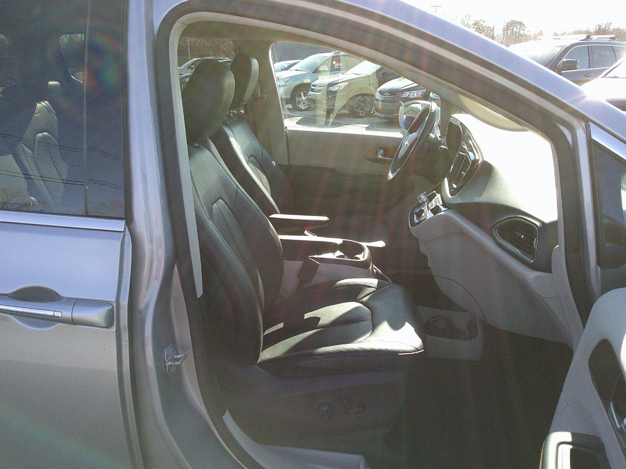 Chrysler Pacifica Touring-L Plus FWD 2017