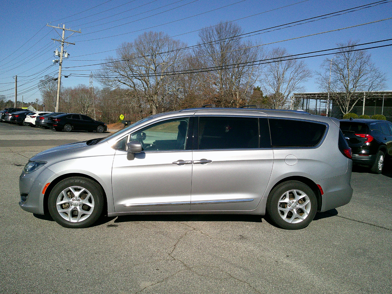 Chrysler Pacifica Touring-L Plus FWD 2017