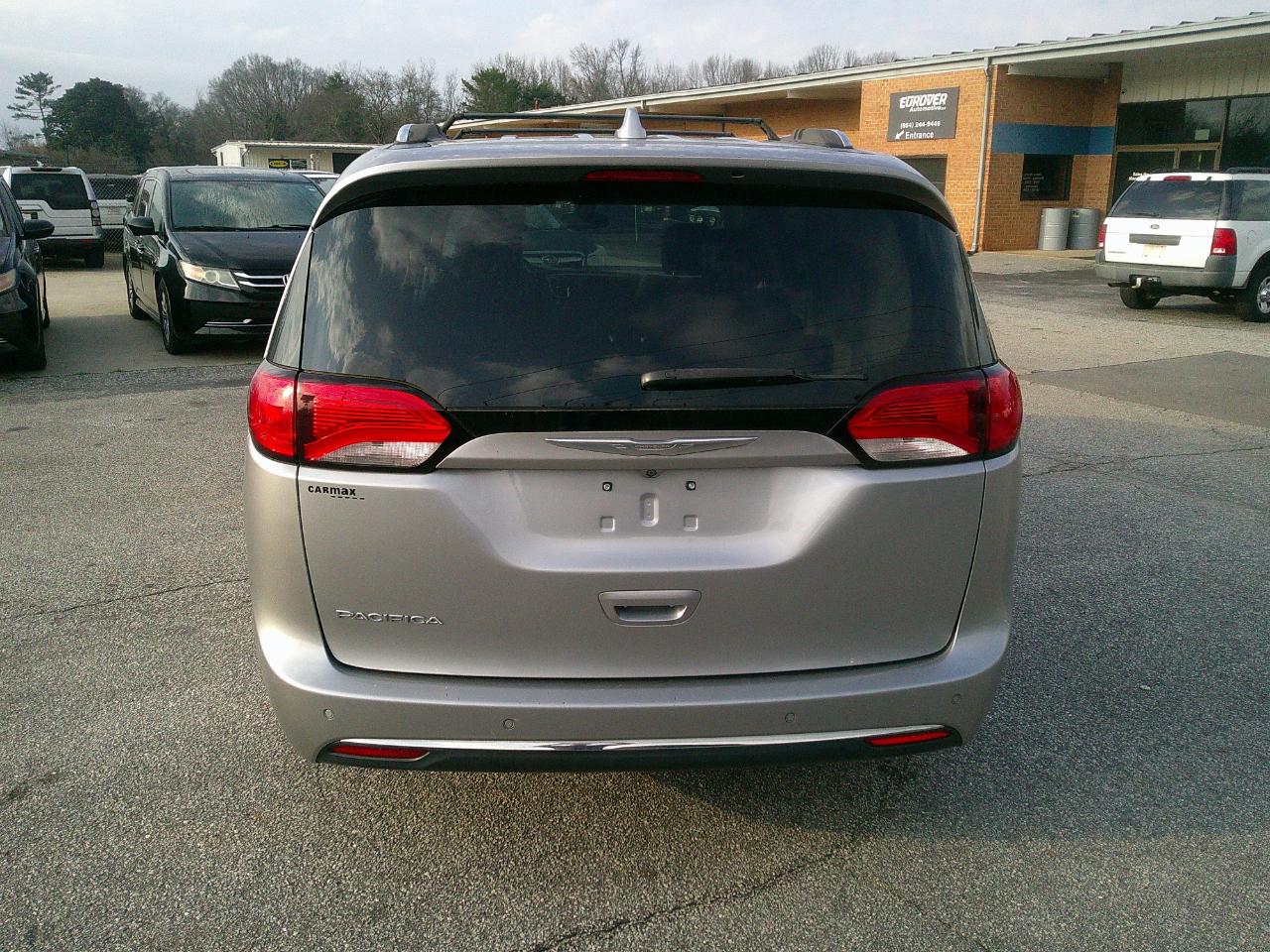 Chrysler Pacifica Touring-L Plus FWD 2017