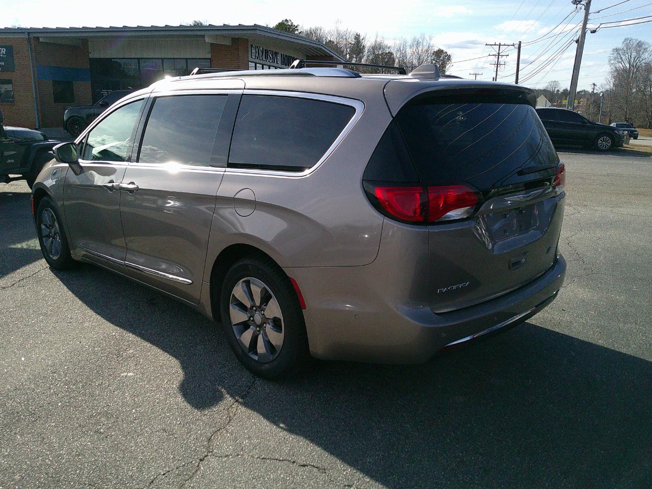 Chrysler Pacifica Hybrid Limited FWD 2018