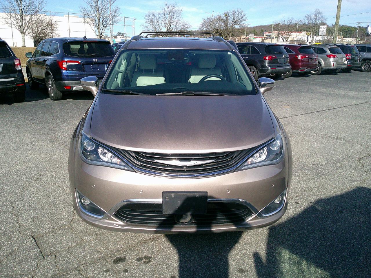 Chrysler Pacifica Hybrid Limited FWD 2018