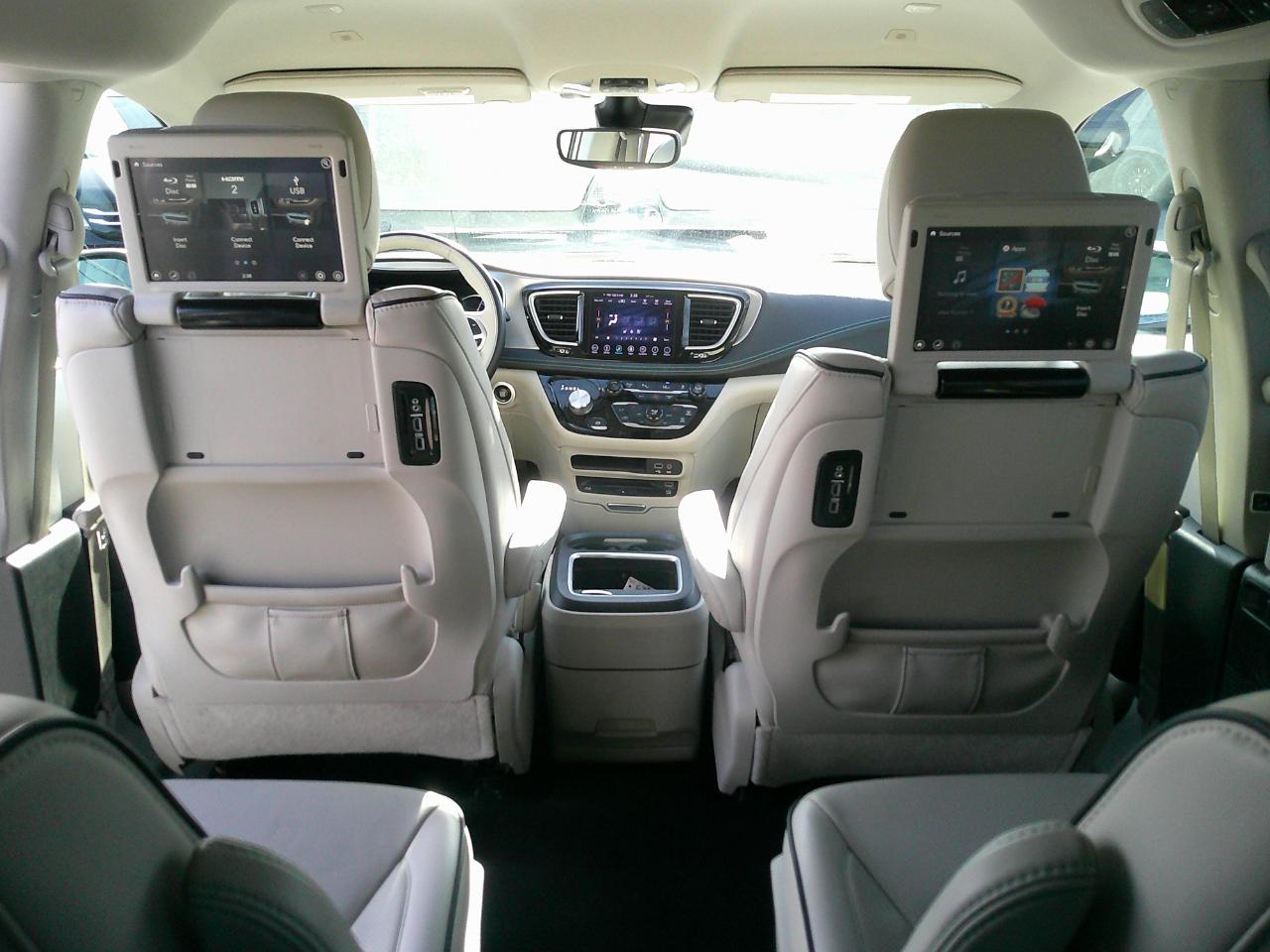 Chrysler Pacifica Hybrid Limited FWD 2018