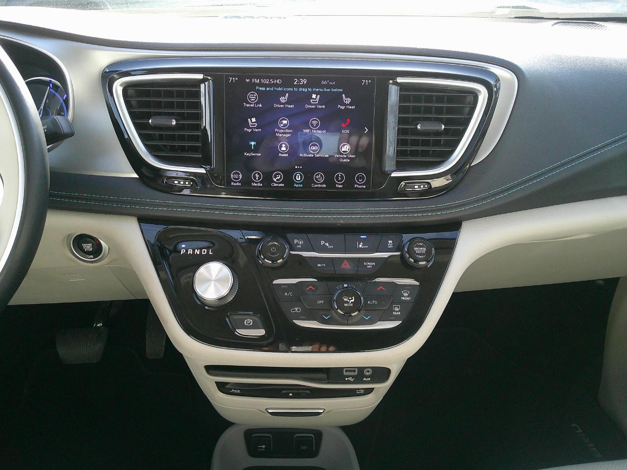 Chrysler Pacifica Hybrid Limited FWD 2018