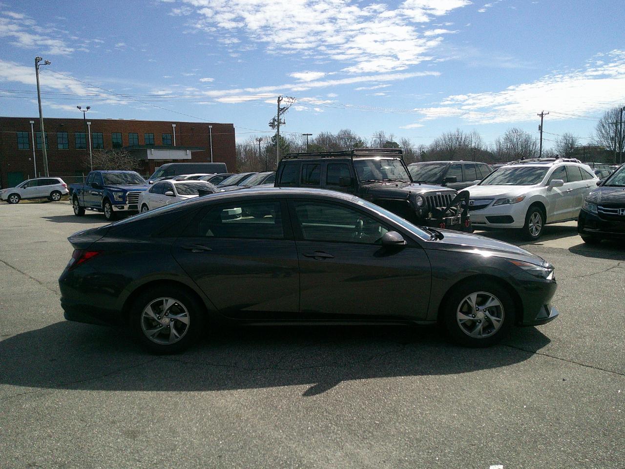 Hyundai Elantra SE IVT *Ltd Avail* 2021