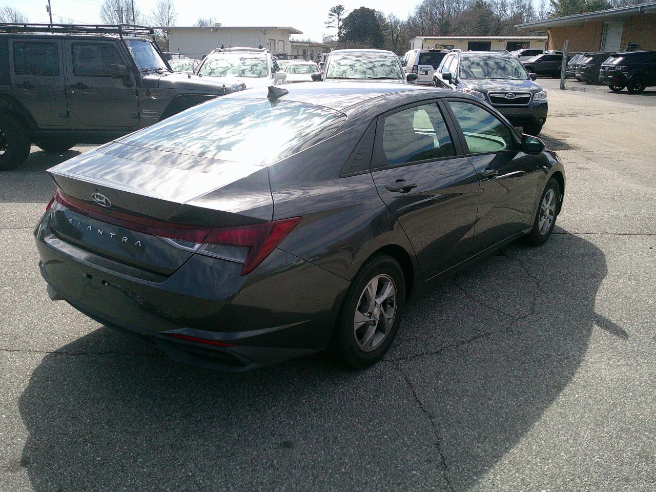 Hyundai Elantra SE IVT *Ltd Avail* 2021