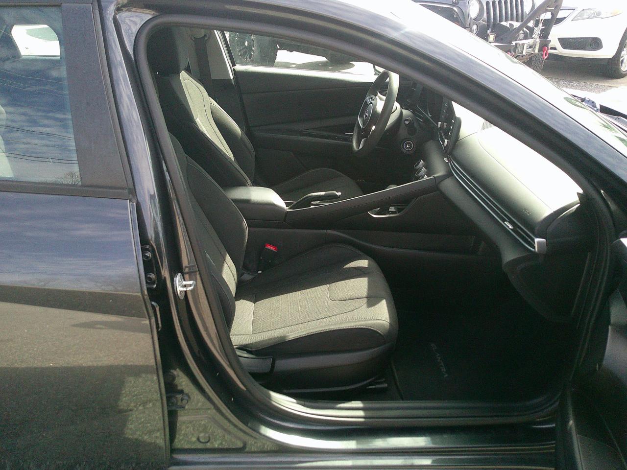 Hyundai Elantra SE IVT *Ltd Avail* 2021