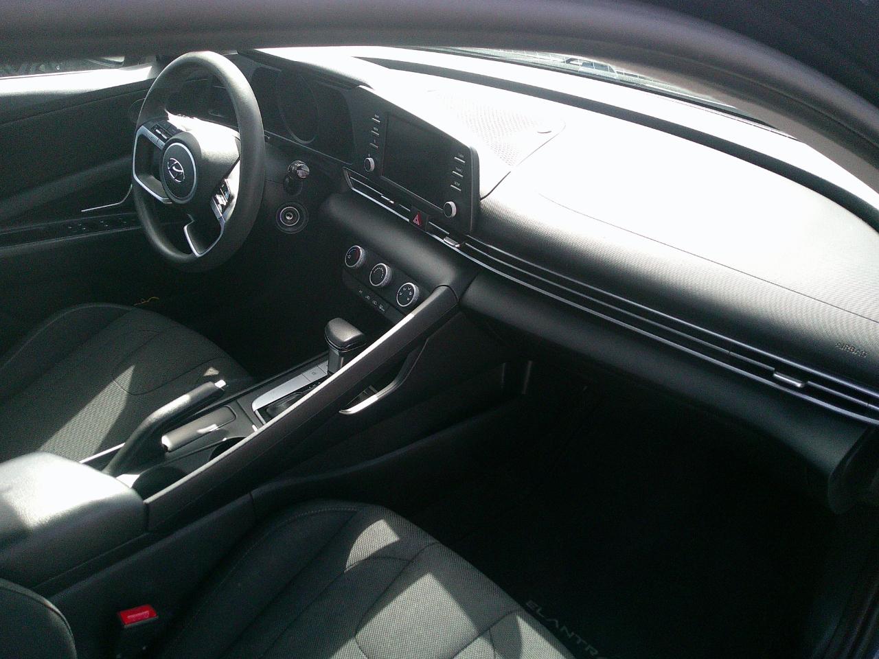 Hyundai Elantra SE IVT *Ltd Avail* 2021