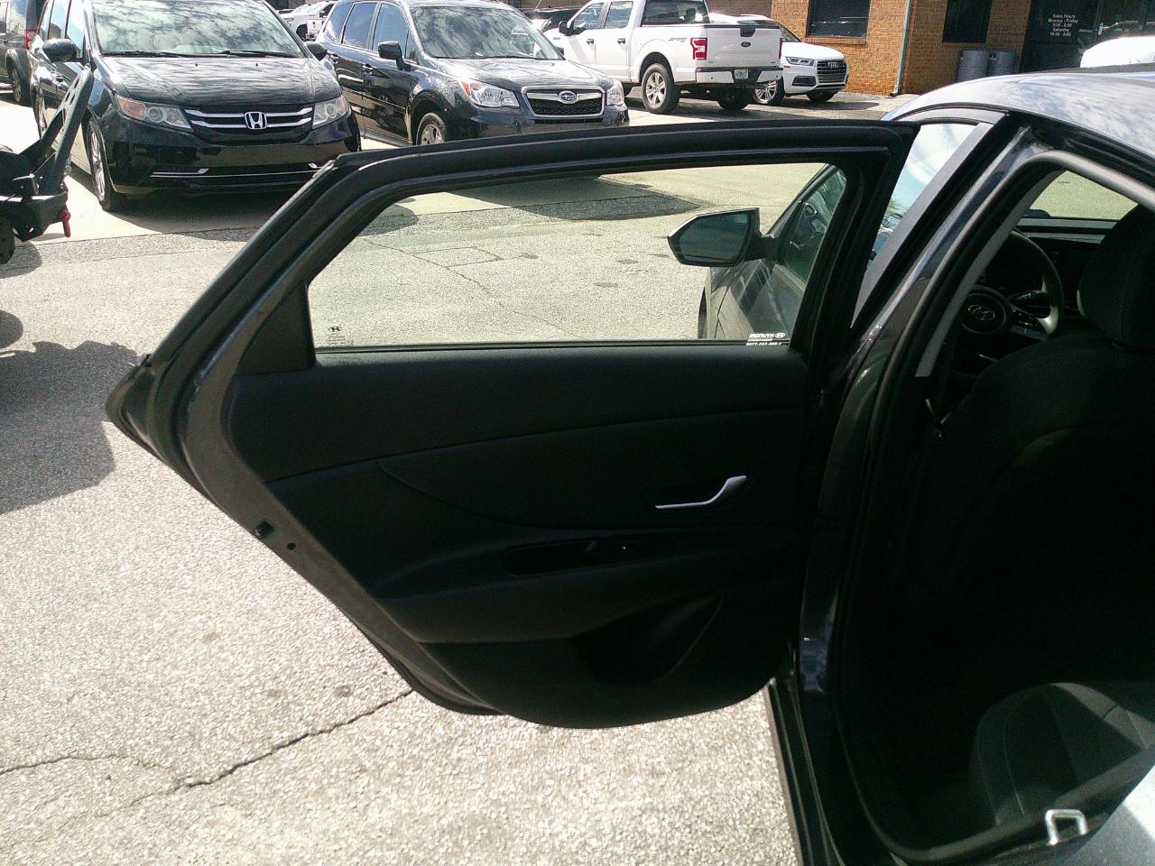 Hyundai Elantra SE IVT *Ltd Avail* 2021