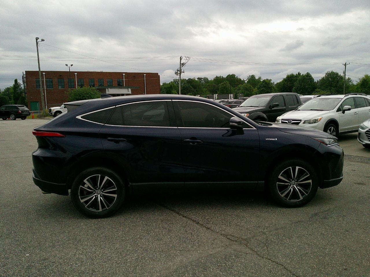 Toyota Venza  2021