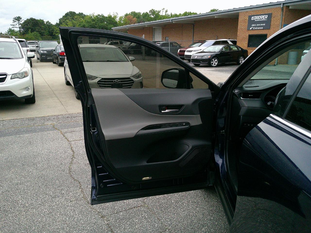 Toyota Venza  2021
