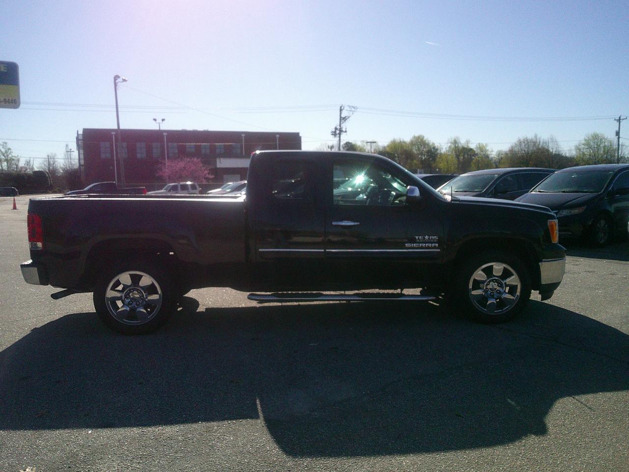 GMC Sierra 1500 2WD Ext Cab 143.5" SLE 2011